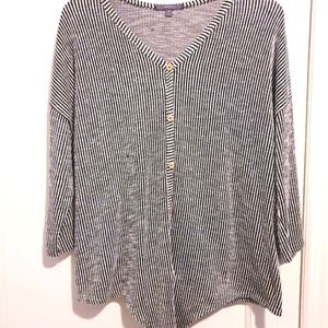 3/4 Sleeve, Black & White Striped, Ties at bottom